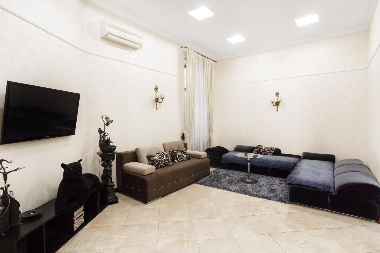 Downtown Prestige Apartment Odessa Exterior foto